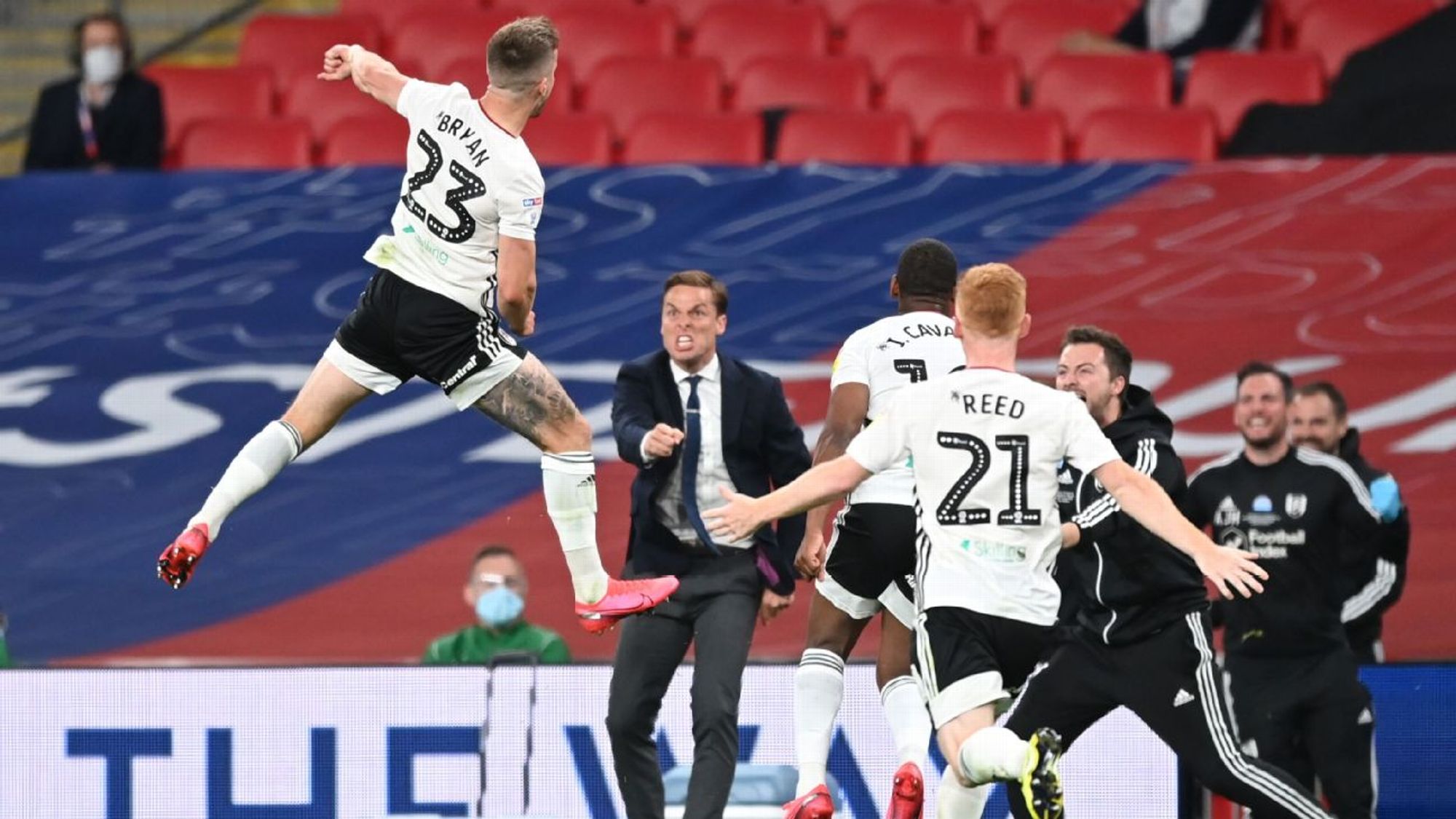 球时微微弯 球时微微弯